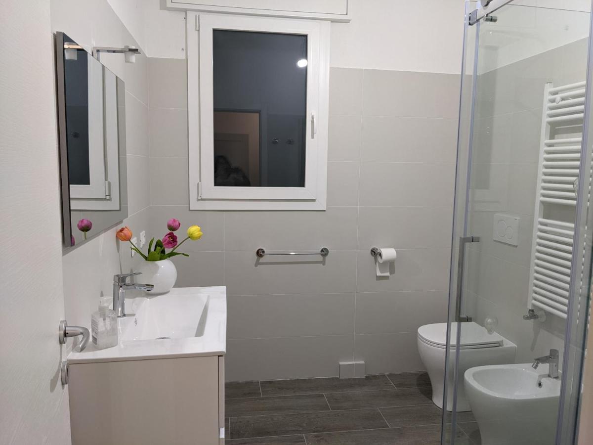 Appartamento Con Tre Stanze Da Letto Wenecja Zewnętrze zdjęcie